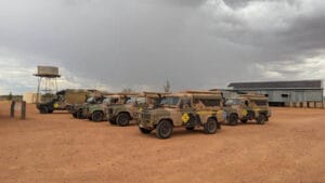 simpson desert tag along tours